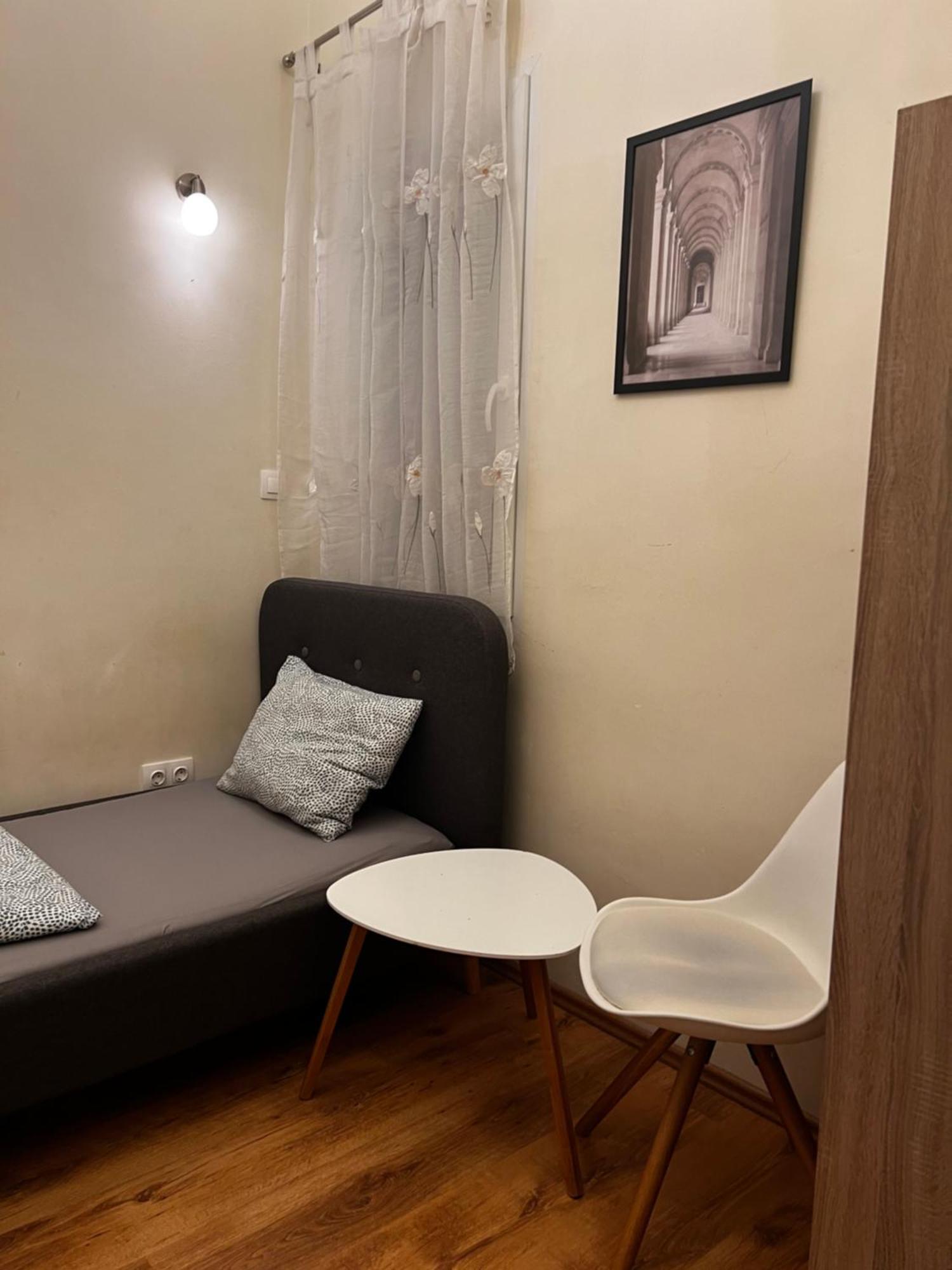 P9 By Small Home Boedapest Buitenkant foto
