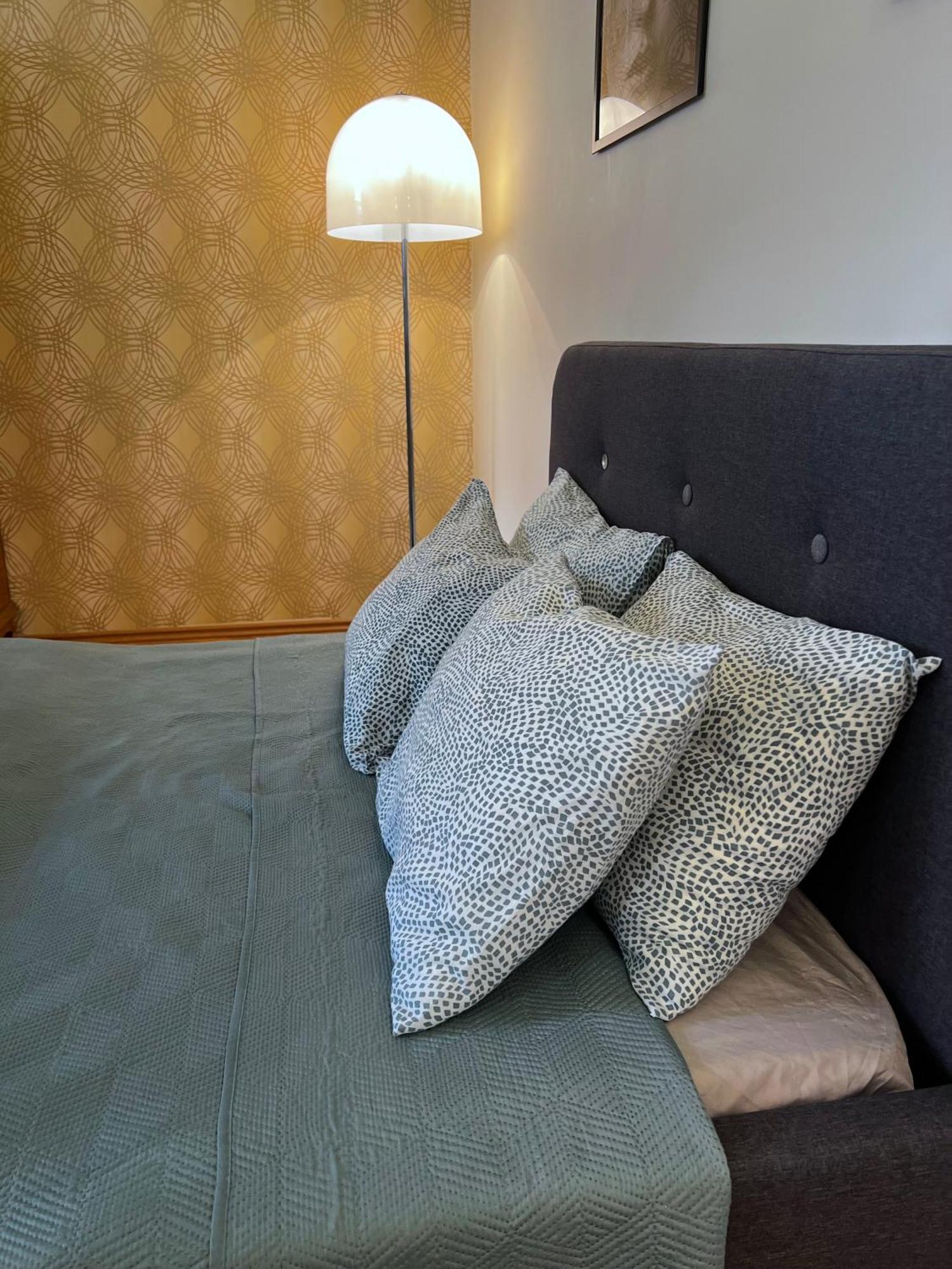 P9 By Small Home Boedapest Buitenkant foto